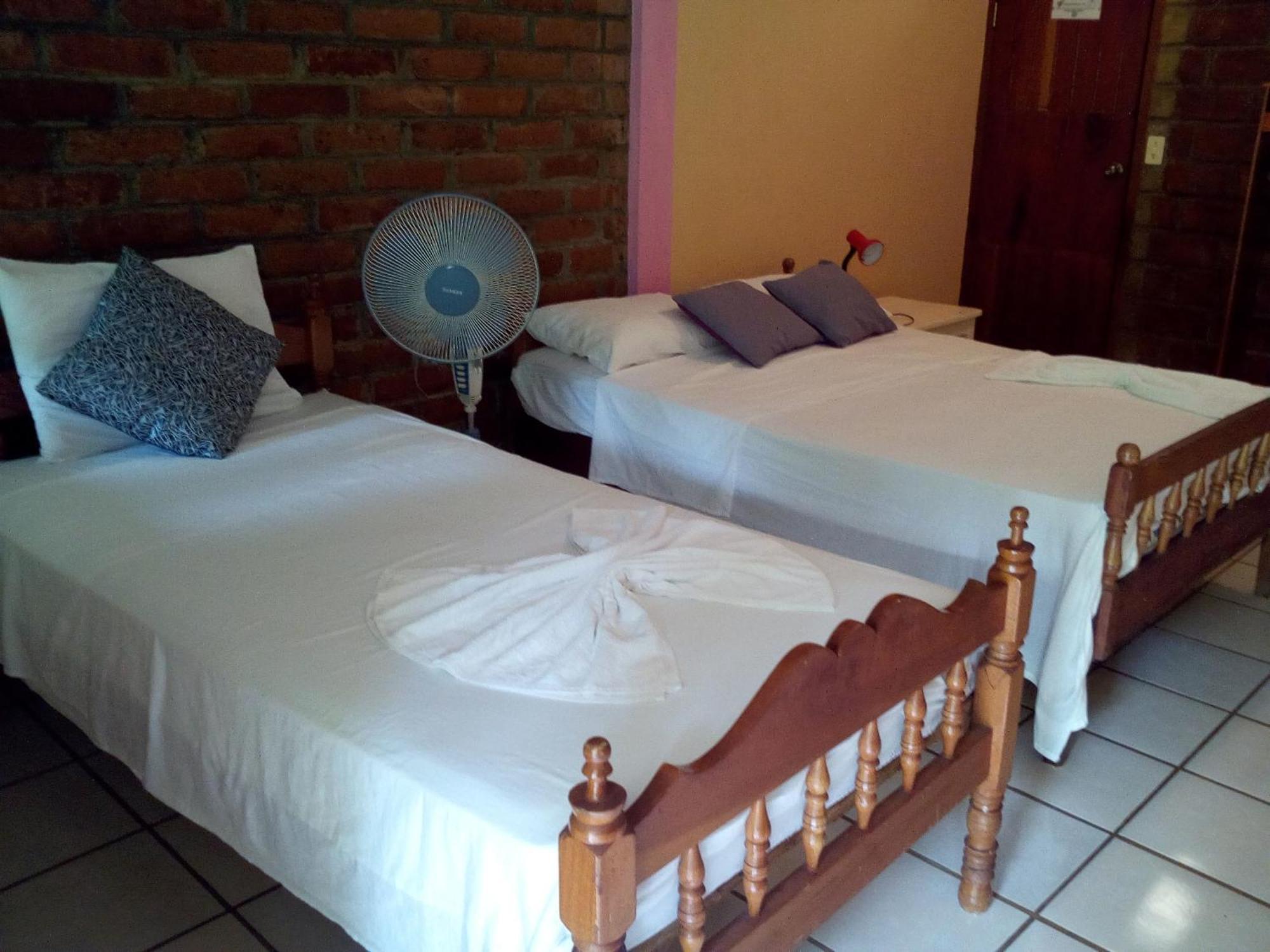 Eco-Lodge El Porvenir. Santa Cruz Luaran gambar