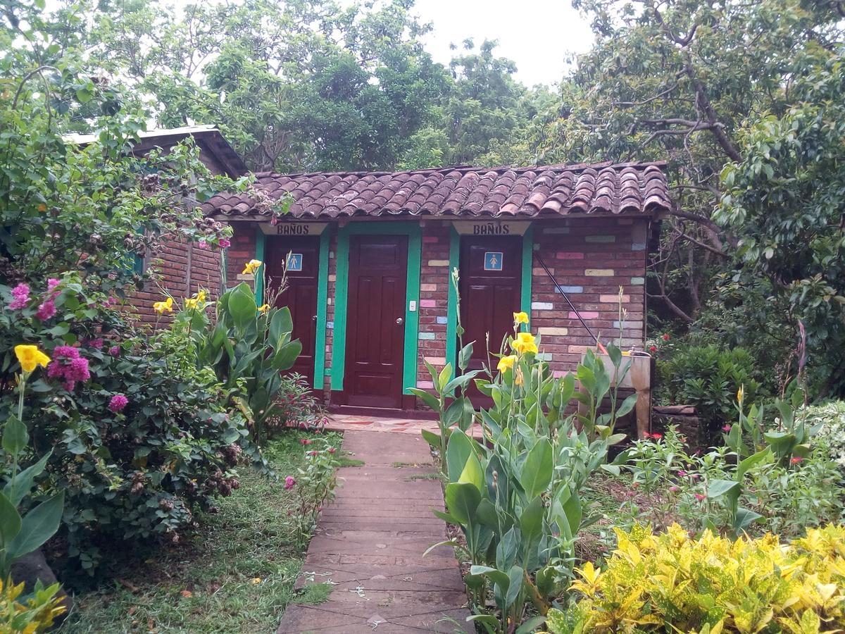 Eco-Lodge El Porvenir. Santa Cruz Luaran gambar